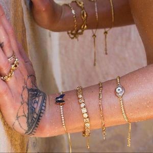 New Vanessa Mooney the bling bracelet gold cz